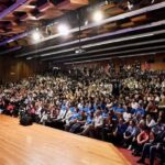 El gobernador Kicillof presentó en la Facultad de Ciencias Exactas el Movimiento Derecho al Futuro