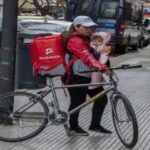 Trabajadores de Deliberys endeudados
