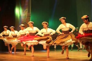 Conmemoración del Día de la Confraternidad Argentino-Boliviana “Collasuyo” en Avellaneda.