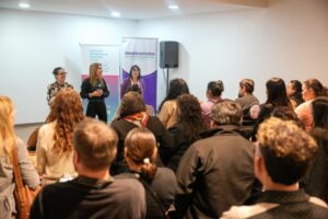 Entrega de subsidios a emprendedores de Avellaneda