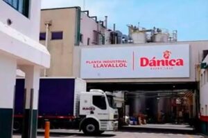 Nuestro país camino al desastre. Cerró la empresa Dorada S.A., fabricante de la clásica margarina Dánica.