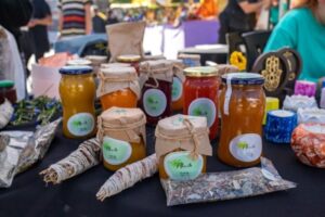 Feria de Artesanías, Emprendimientos y Puestos Gastronómicos en Lanús