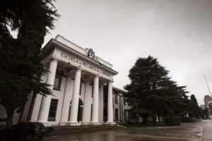 Avanza el juicio a miembros del grupo de tareas de la ESMA por ejecutar un plan para despojar de sus bienes a personas secuestradas
