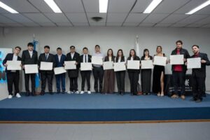 Emotivas Ceremonias de Entrega de Títulos a Egresados del CUDI de La Matanza