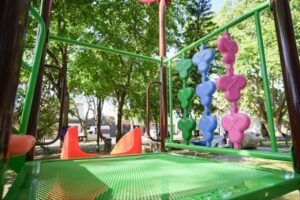 Quilmes avanza con su compromiso de renovar todas las plazas del Distrito
