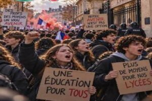 Francia: ola masiva de protestas de estudiantes secundarios y trabajadores/as.
